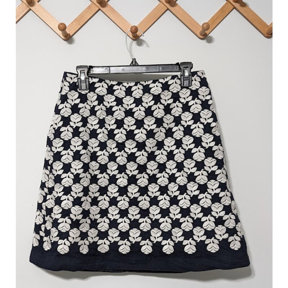 Boden Navy and Cream Floral Mini Skirt